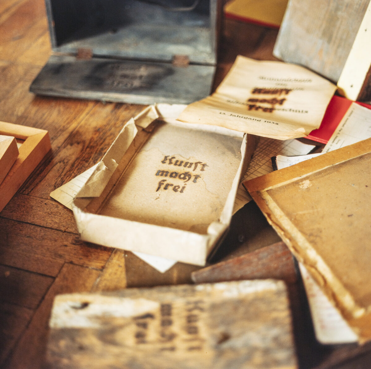 
Warning: Undefined array key 