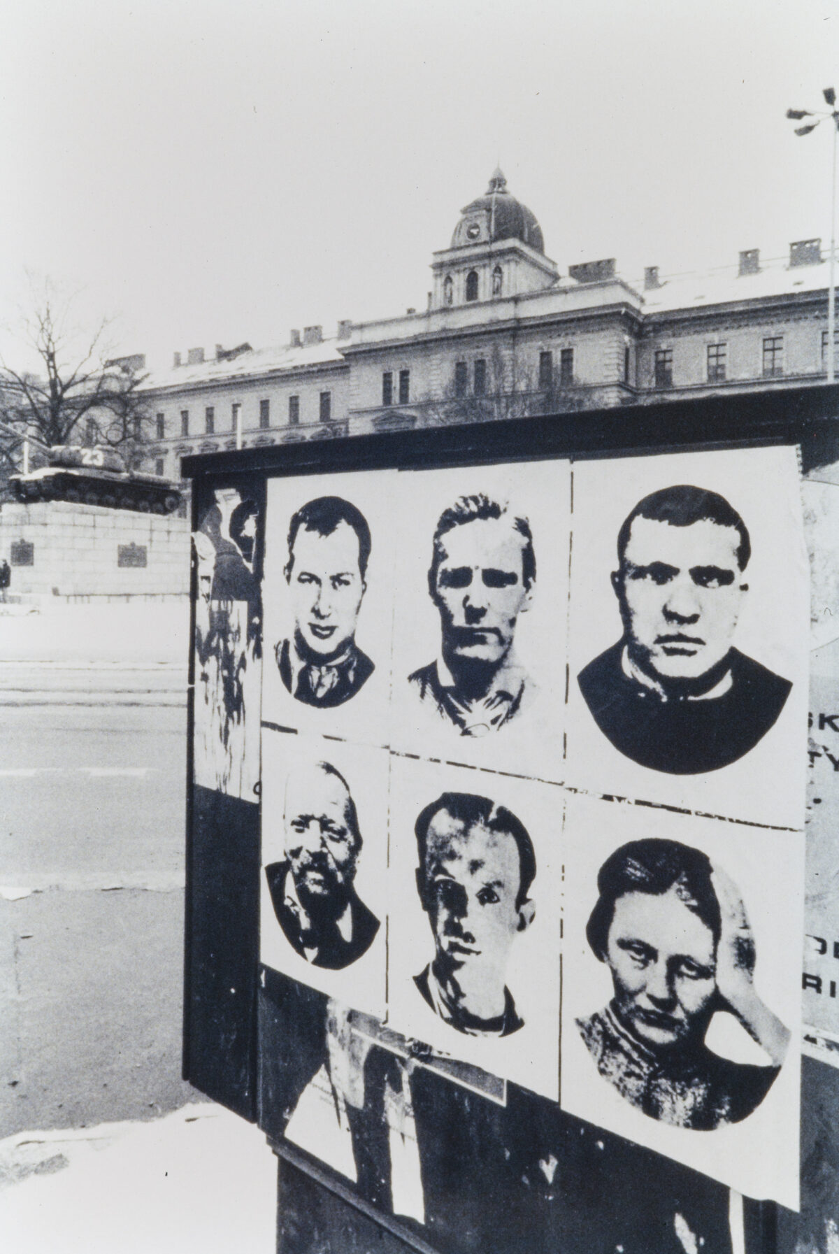 
Warning: Undefined array key 